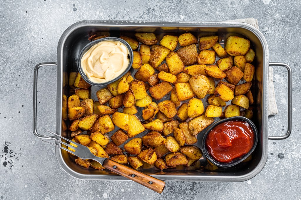 Salsa Brava (Spanish Spicy Tomato–Paprika&nbsp;Sauce)